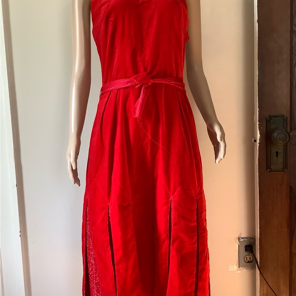 Elegant Red Sleeveless Vintage Dress Size Small